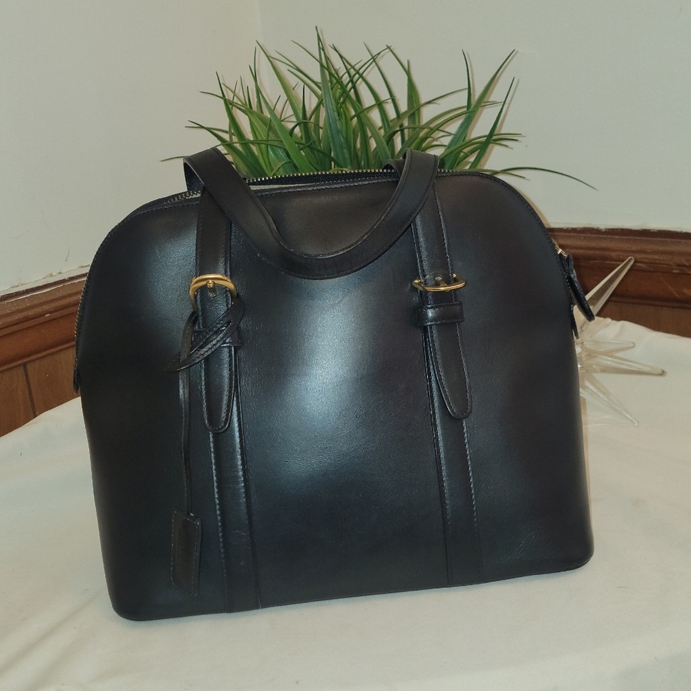 Vintage Bally Leather Shoulder Bag W/Detachable Strap & W/Removable Pouch 🌟